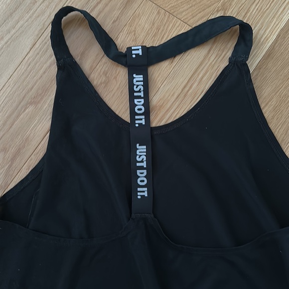 Nike tank top - Picture 3 of 3